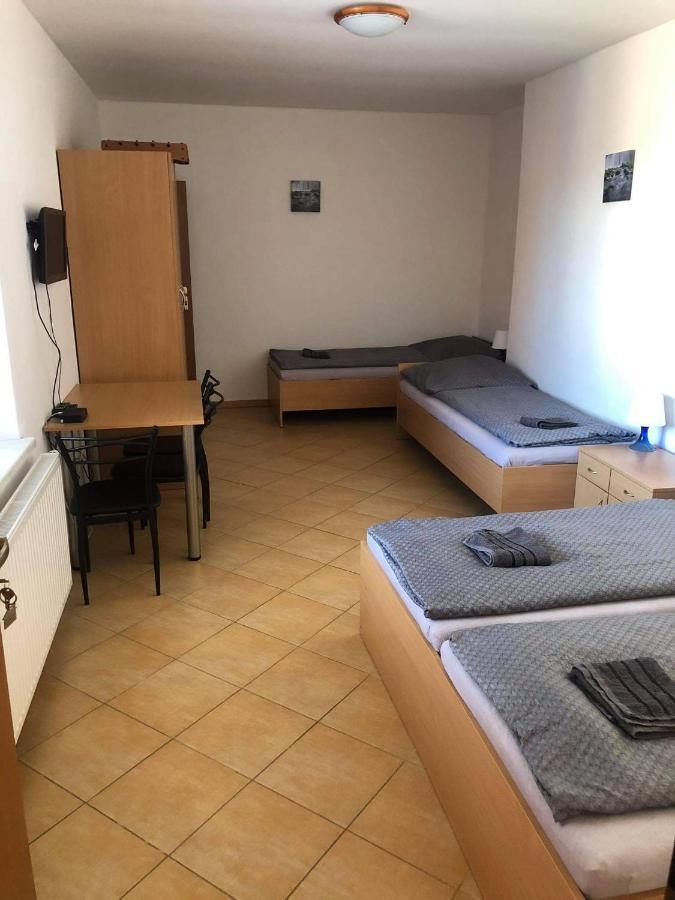 Penzion Adamčík Hotel Popice Bagian luar foto